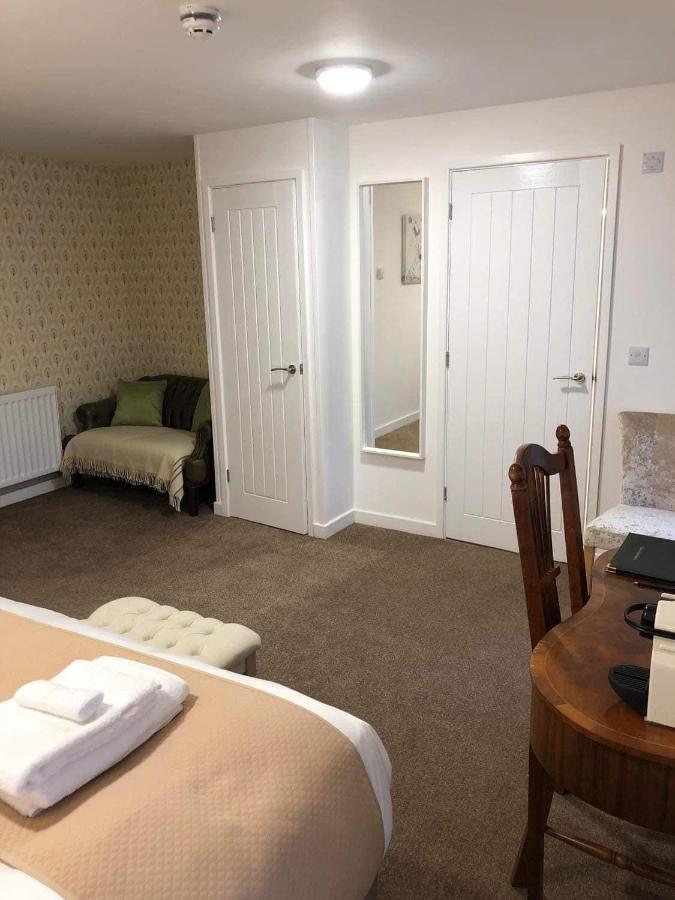 Jt Abergwaun Hotel 菲什加德 外观 照片