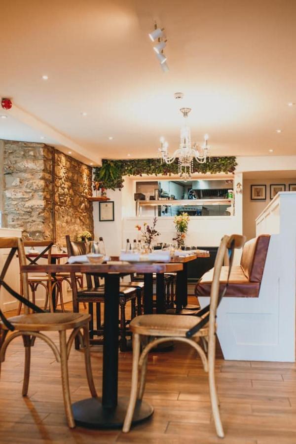 Jt Abergwaun Hotel 菲什加德 外观 照片